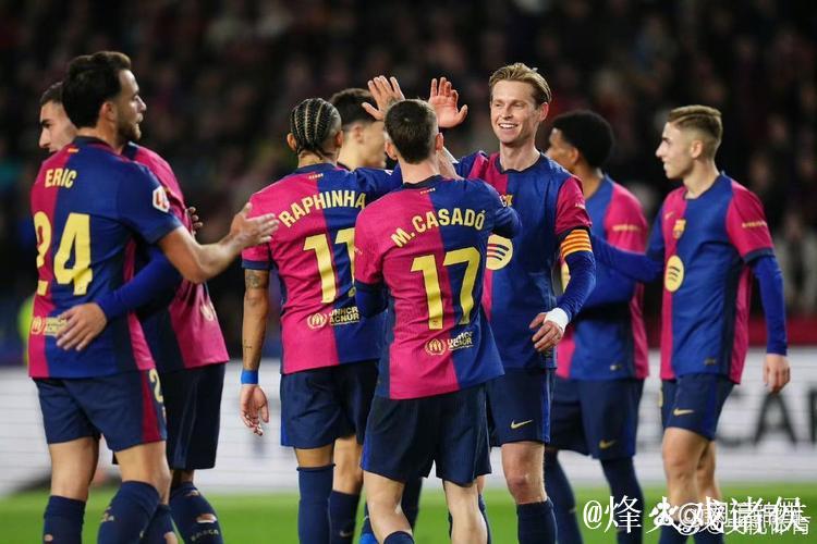 巴萨主场收官战:凌晨1点半冲击西甲7连胜,四大巨头强势首发 巴萨主场收官战:凌晨1点半冲击西甲7连胜,四大巨头强势首发